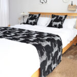 4-SOGA 1.8m Bed Light Luxury Black Zebra Vintage Bed Scarf Runner Bedding Tail Pad Flag For Home Hotel Set of 3