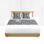 1-SOGA 1.5m Bed Light Luxury Mottled Bed Banner Vintage Scarf Runner Bedding Tail Pad Flag For Home Hotel Set of 3