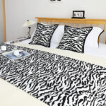 4-SOGA 1.5m Bed Light Luxury Mottled Bed Banner Vintage Scarf Runner Bedding Tail Pad Flag For Home Hotel Set of 3