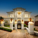 6-Vintage Lantern 57cm Outdoor Antique Bronze Wall Sconce Classic Rustic Exterior Light Fixture