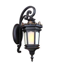 1-Vintage Lantern 62cm Wall Light Elegant Aluminum & Glass Design Classic Outdoor Lighting Rustic Vintage Style