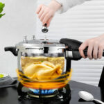 8-4L Commercial Grade Stainless Steel Pressure Cooker With Seal