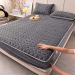 3-SOGA Grey 138cm Wide Mattress Cover Thick Quilted Fleece Stretchable Clover Design Bed Spread Sheet Protector with Pillow Covers