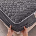 5-SOGA 2X Grey 183cm Wide Mattress Cover Thick Quilted Fleece Stretchable Clover Design Bed Spread Sheet Protector with Pillow Covers