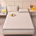 2-SOGA Beige 138cm Wide Mattress Cover Thick Quilted Fleece Stretchable Clover Design Bed Spread Sheet Protector with Pillow Covers