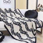 7-SOGA 130x170cm Throw Blanket Retro Vine Pattern Casual Stylish Cozy