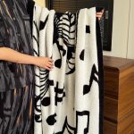 2-SOGA 130x160cm Throw Blanket Black and White Musical Note Half Fleece Soft Cozy for Music Lovers Stylish