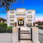 8-Vintage Lamp 4X 50.8cm Elegant Post Light with Aluminum and Glass Lantern Classic Outdoor Lighting