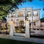 6-Vintage Lamp 4X 72cm Lantern Stand Elegant Aluminum & Glass Outdoor Light Antique Style Exterior Fixture